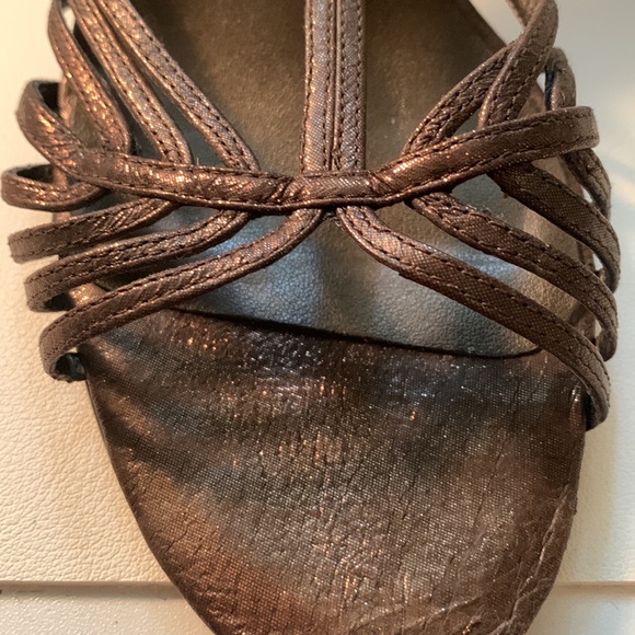 Enzo Angiolini Brown Shimmer Heels - Picture 7 of 7